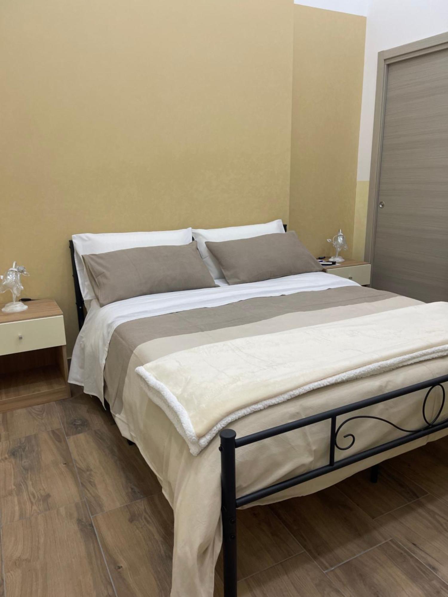 Calabro 21 Appartament Катанія Екстер'єр фото